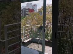 রোবট উইন্ডো ক্লিনার ডুয়াল ওয়াটার স্প্রে 400 মিনিট রিমোট কন্ট্রোলের সাথে কাজ করার সময়