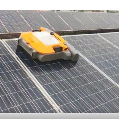 ব্রাশিং পিভি ক্লিনিং রোবট সর্বোচ্চ 300m2 / H 350KW / দিন 5H ক্লিনিং
